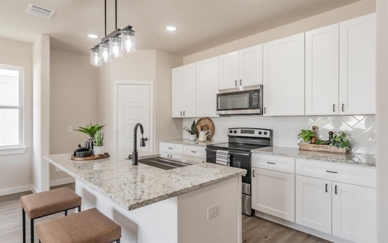 5622 Barkridge Drive, Granbury, TX 76048, 3 Bedrooms Bedrooms, ,2 BathroomsBathrooms,Residential,For Sale,5622 Barkridge Drive,20966688