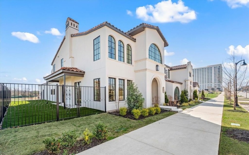 2951 Sunset Boulevard, Flower Mound, TX 75022, 4 Bedrooms Bedrooms, ,5 BathroomsBathrooms,Residential,For Sale,2951 Sunset Boulevard,20966722