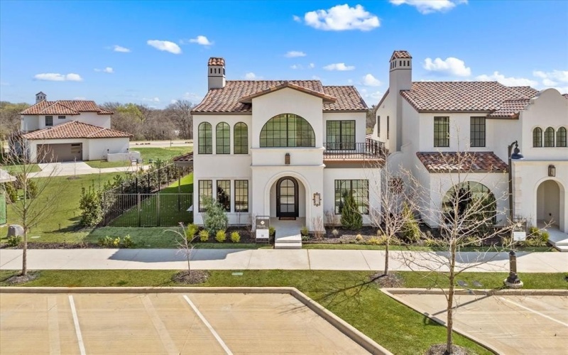 2951 Sunset Boulevard, Flower Mound, TX 75022, 4 Bedrooms Bedrooms, ,5 BathroomsBathrooms,Residential,For Sale,2951 Sunset Boulevard,20966722