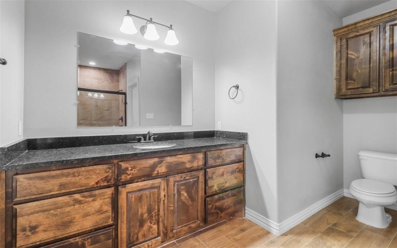 1624 E King Street, Sherman, TX 75090, 3 Bedrooms Bedrooms, ,2 BathroomsBathrooms,Residential Lease,For Rent,1624 E King Street,20966787
