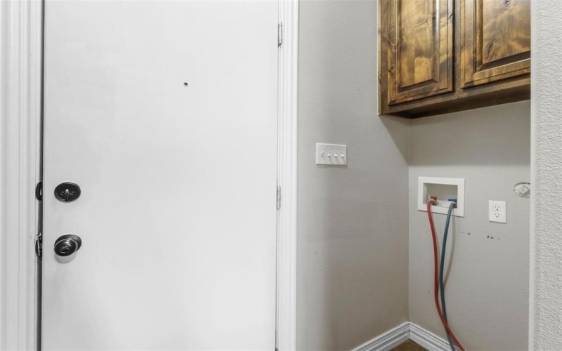 1624 E King Street, Sherman, TX 75090, 3 Bedrooms Bedrooms, ,2 BathroomsBathrooms,Residential Lease,For Rent,1624 E King Street,20966787