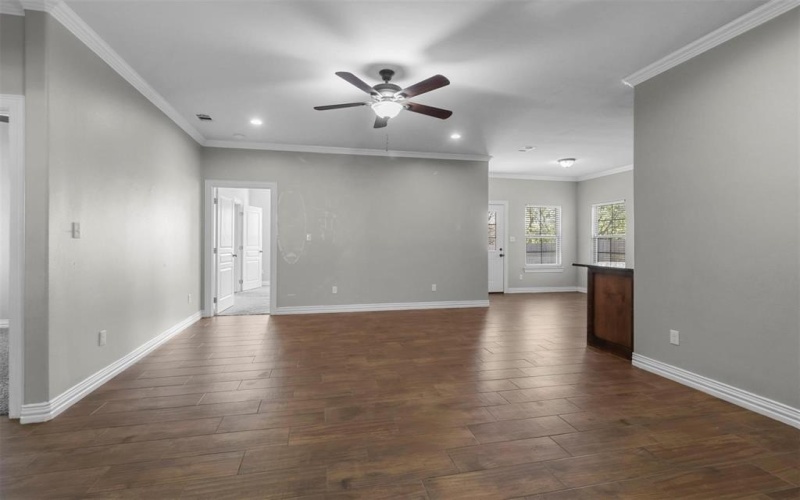 1624 E King Street, Sherman, TX 75090, 3 Bedrooms Bedrooms, ,2 BathroomsBathrooms,Residential Lease,For Rent,1624 E King Street,20966787