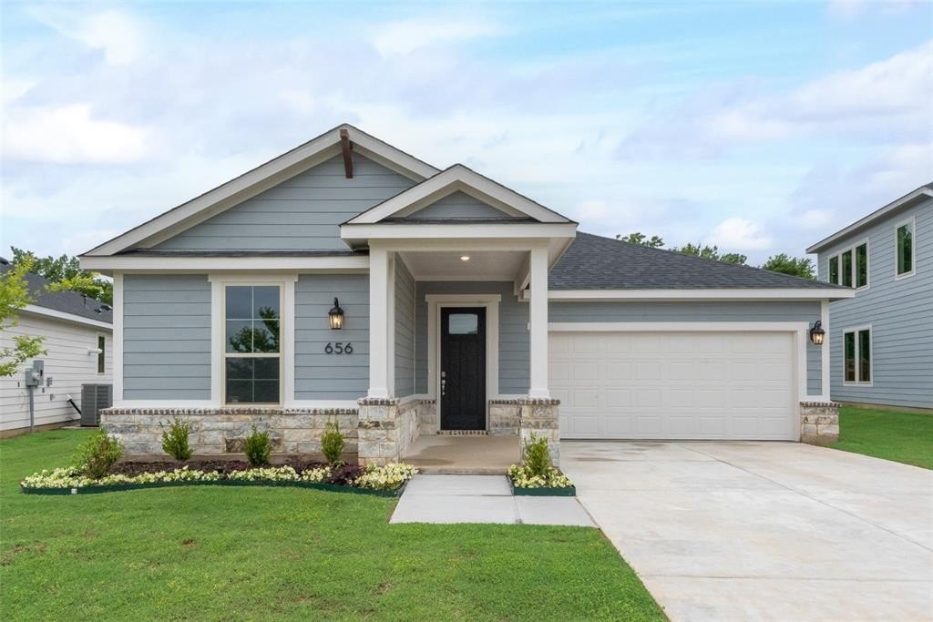 656 Marcus Lane, Crowley, TX 76036, 3 Bedrooms Bedrooms, ,2 BathroomsBathrooms,Residential,For Sale,656 Marcus Lane,20966819