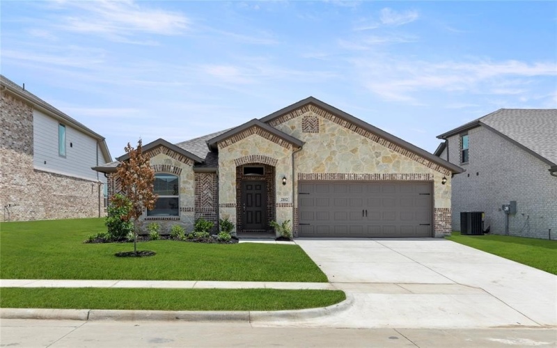 2112 Hickory Lane, Aubrey, TX 76227, 4 Bedrooms Bedrooms, ,2 BathroomsBathrooms,Residential,For Sale,2112 Hickory Lane,20966935