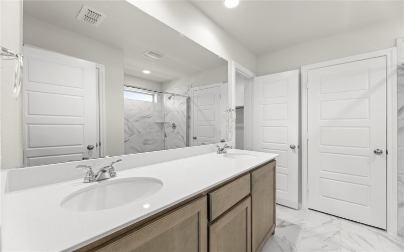2112 Hickory Lane, Aubrey, TX 76227, 4 Bedrooms Bedrooms, ,2 BathroomsBathrooms,Residential,For Sale,2112 Hickory Lane,20966935