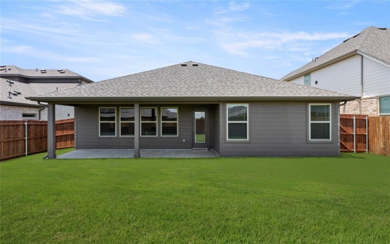 2112 Hickory Lane, Aubrey, TX 76227, 4 Bedrooms Bedrooms, ,2 BathroomsBathrooms,Residential,For Sale,2112 Hickory Lane,20966935