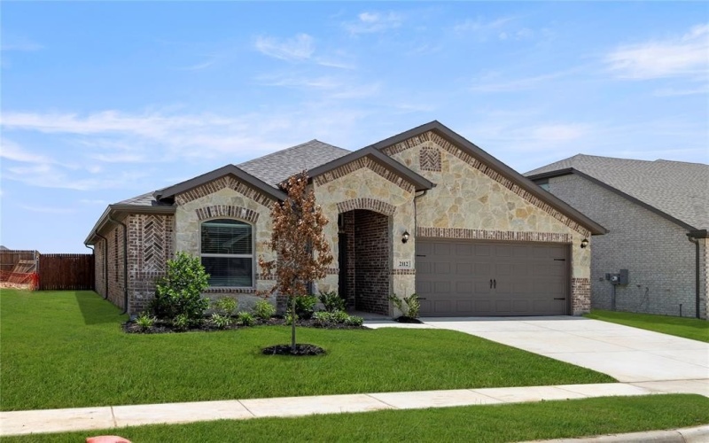 2112 Hickory Lane, Aubrey, TX 76227, 4 Bedrooms Bedrooms, ,2 BathroomsBathrooms,Residential,For Sale,2112 Hickory Lane,20966935
