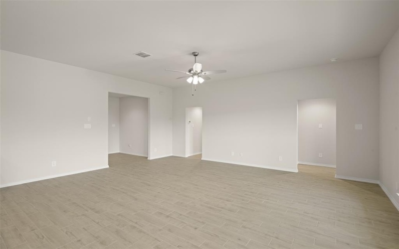733 Stone Eagle Drive, Azle, TX 76020, 4 Bedrooms Bedrooms, ,2 BathroomsBathrooms,Residential,For Sale,733 Stone Eagle Drive,20967014