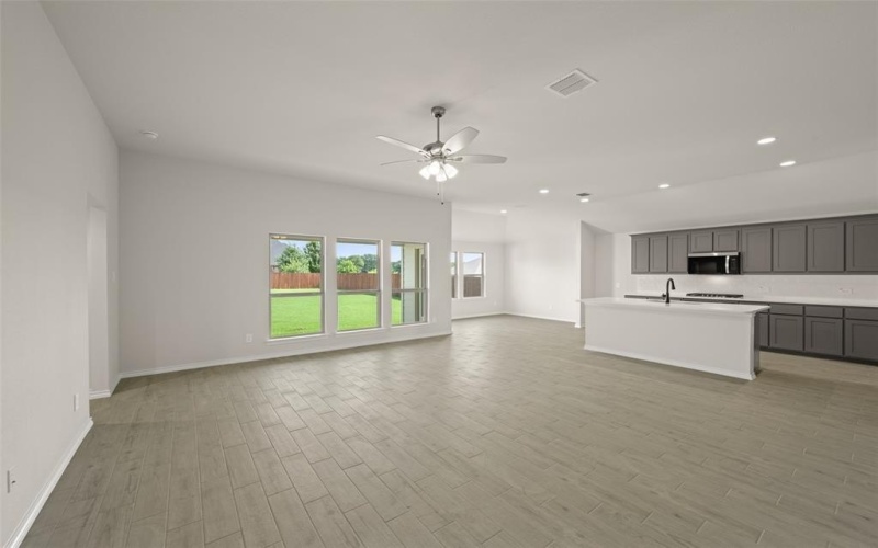 733 Stone Eagle Drive, Azle, TX 76020, 4 Bedrooms Bedrooms, ,2 BathroomsBathrooms,Residential,For Sale,733 Stone Eagle Drive,20967014