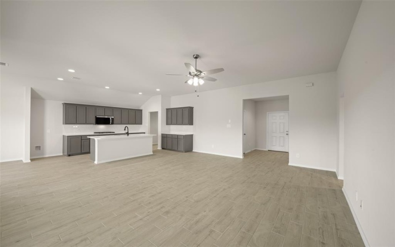 733 Stone Eagle Drive, Azle, TX 76020, 4 Bedrooms Bedrooms, ,2 BathroomsBathrooms,Residential,For Sale,733 Stone Eagle Drive,20967014