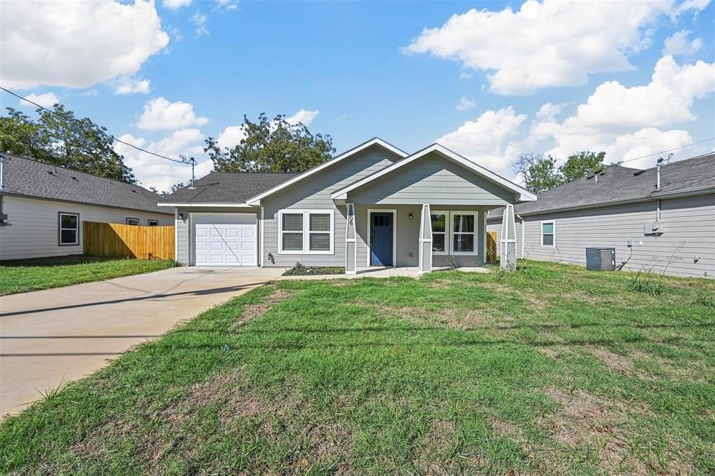 1208 Marshall Street, Greenville, TX 75401, 3 Bedrooms Bedrooms, ,2 BathroomsBathrooms,Residential Lease,For Rent,1208 Marshall Street,20967069