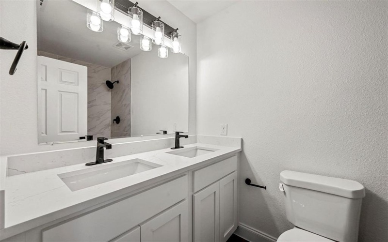 1208 Marshall Street, Greenville, TX 75401, 3 Bedrooms Bedrooms, ,2 BathroomsBathrooms,Residential Lease,For Rent,1208 Marshall Street,20967069