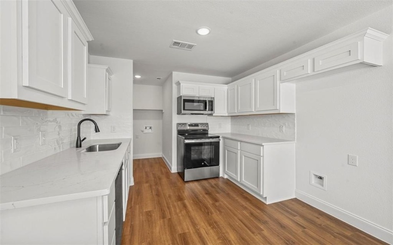 1208 Marshall Street, Greenville, TX 75401, 3 Bedrooms Bedrooms, ,2 BathroomsBathrooms,Residential Lease,For Rent,1208 Marshall Street,20967069