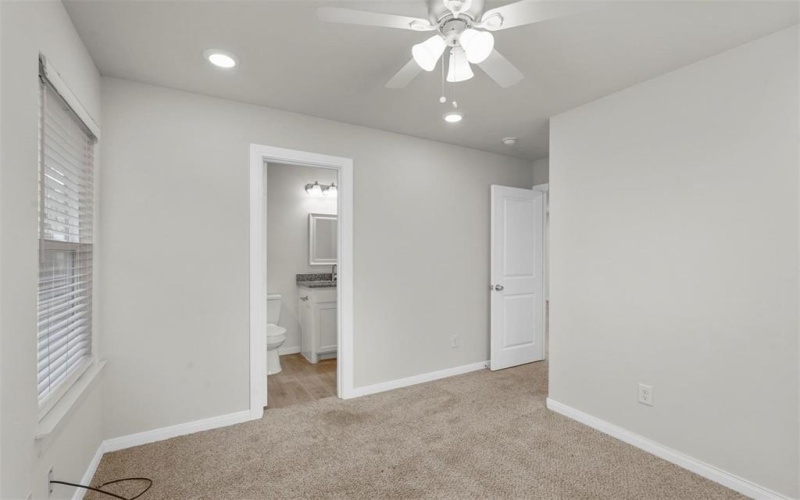 536 E Carter Street, Sherman, TX 75090, 3 Bedrooms Bedrooms, ,2 BathroomsBathrooms,Residential Lease,For Rent,536 E Carter Street,20967139