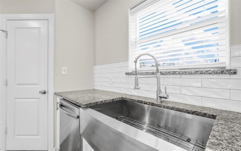 536 E Carter Street, Sherman, TX 75090, 3 Bedrooms Bedrooms, ,2 BathroomsBathrooms,Residential Lease,For Rent,536 E Carter Street,20967139