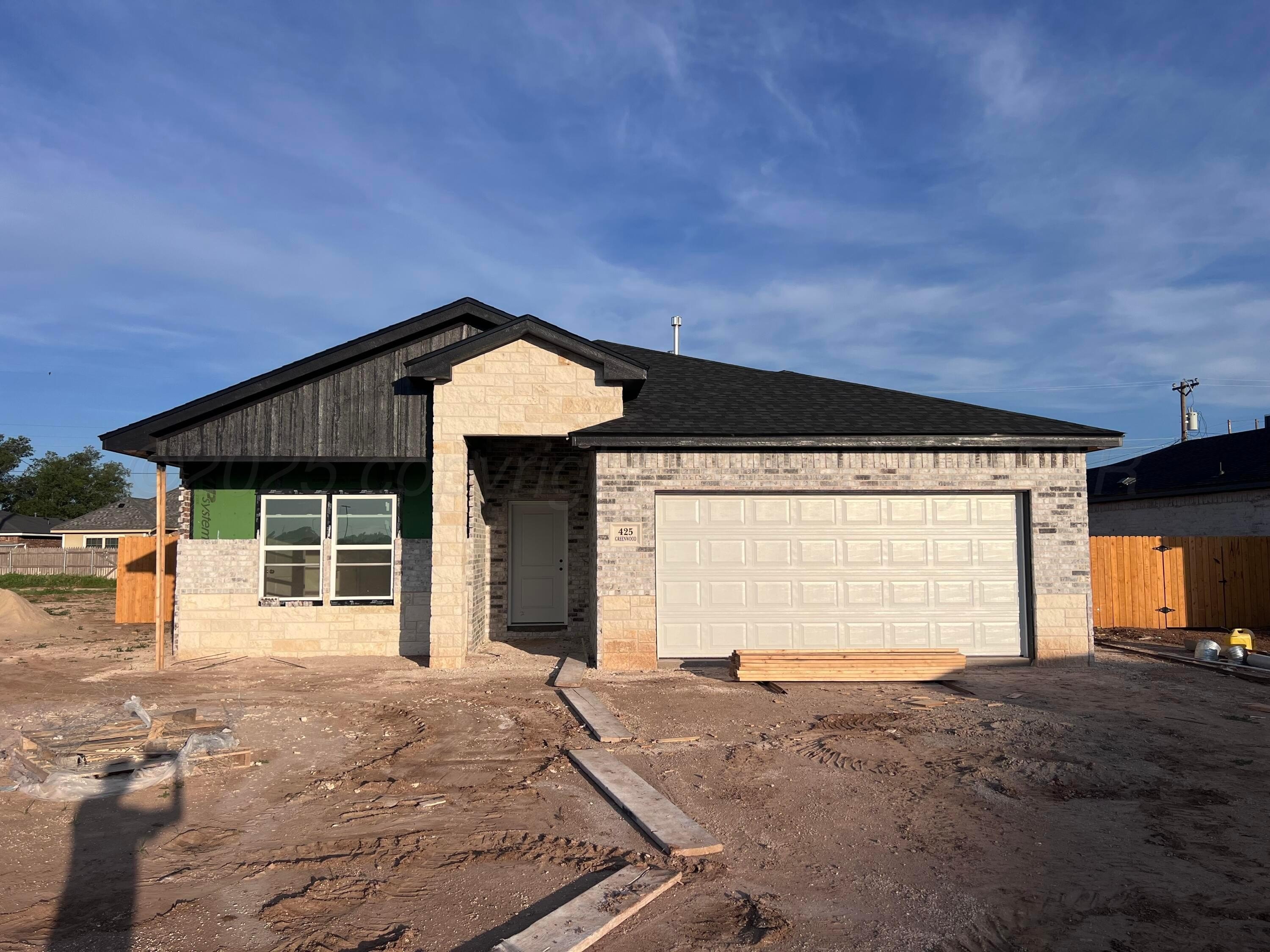 425 N Greenwood Street, Hereford, TX 79045, 3 Habitaciones Habitaciones , ,2 BañosBaños,Residential,En Venta,425 N Greenwood Street,25-5301