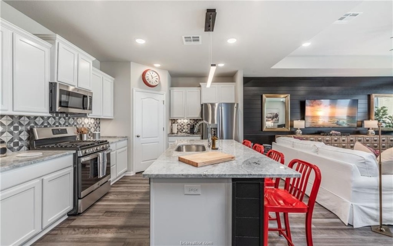 1236 Patriot Drive, College Station, TX 77845, 5 Bedrooms Bedrooms, ,3 BathroomsBathrooms,Residential,For Sale,1236 Patriot Drive,25005916