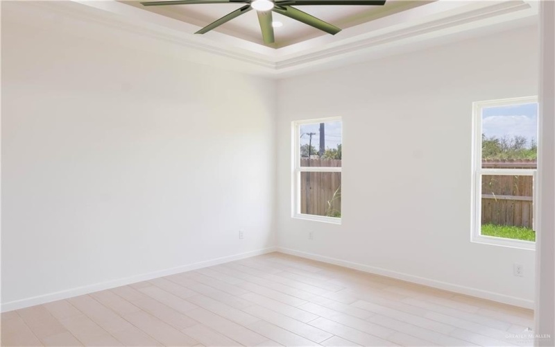 2221 N Woody Street, Edinburg, TX 78541, 3 Habitaciones Habitaciones , ,2 BañosBaños,Residential,En Venta,2221 N Woody Street,473114