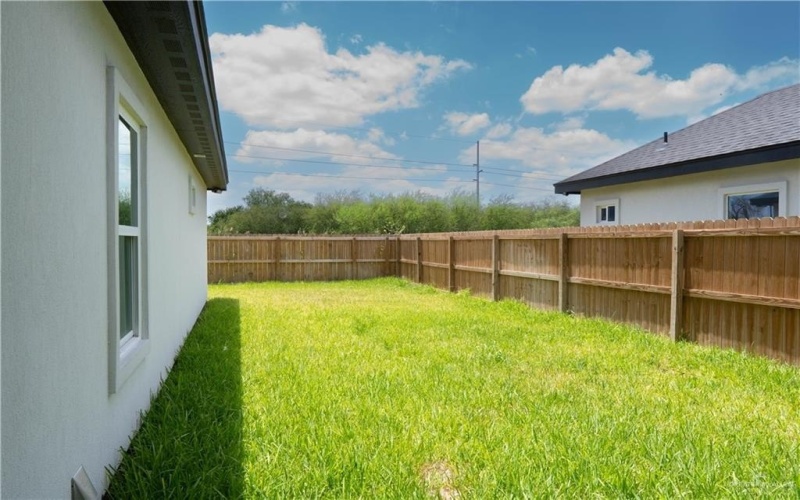 2221 N Woody Street, Edinburg, TX 78541, 3 Habitaciones Habitaciones , ,2 BañosBaños,Residential,En Venta,2221 N Woody Street,473114