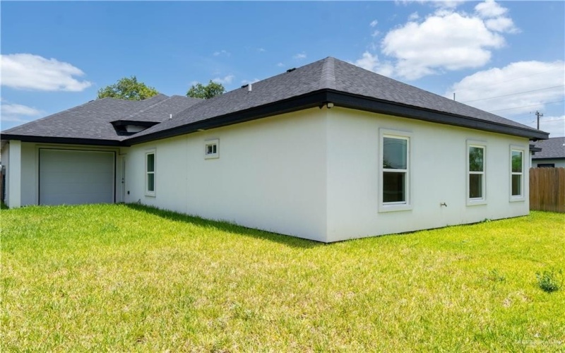 2221 N Woody Street, Edinburg, TX 78541, 3 Habitaciones Habitaciones , ,2 BañosBaños,Residential,En Venta,2221 N Woody Street,473114