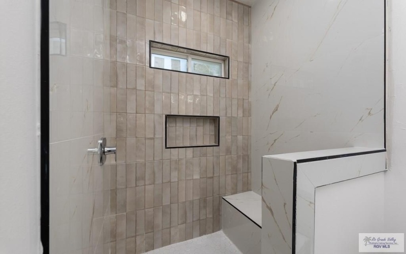 6081 DAKOTA ROSE CIR, BROWNSVILLE, TX 78521, 4 Habitaciones Habitaciones , ,2 BañosBaños,Residential,En Venta,6081 DAKOTA ROSE CIR,29765962