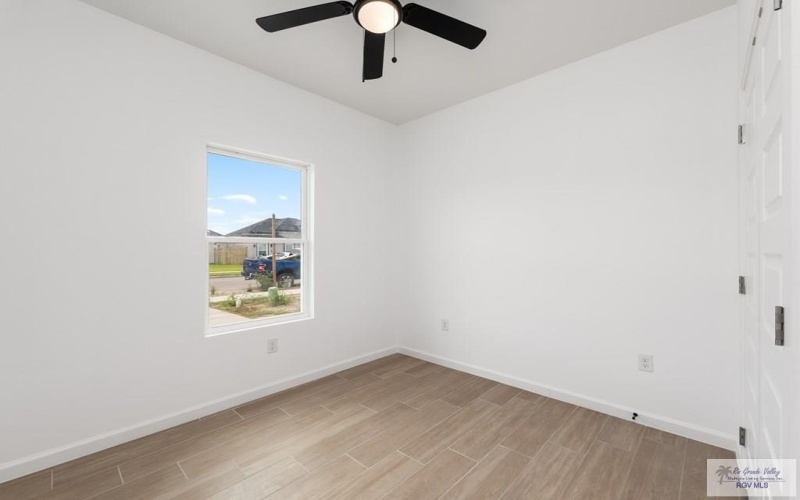 6081 DAKOTA ROSE CIR, BROWNSVILLE, TX 78521, 4 Habitaciones Habitaciones , ,2 BañosBaños,Residential,En Venta,6081 DAKOTA ROSE CIR,29765962