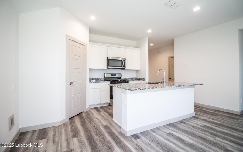 2328 149th Street, Lubbock, TX 79423, 4 Bedrooms Bedrooms, ,2 BathroomsBathrooms,Residential Lease,For Rent,2328 149th Street,202556200