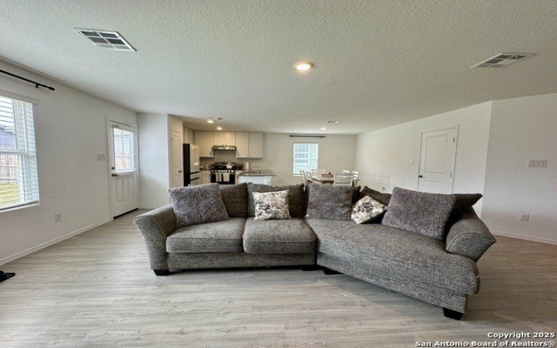 9839 Butte Crk, San Antonio, TX 78254, 4 Habitaciones Habitaciones , ,2 BañosBaños,Residential Lease,En Alquiler,9839 Butte Crk,1875110