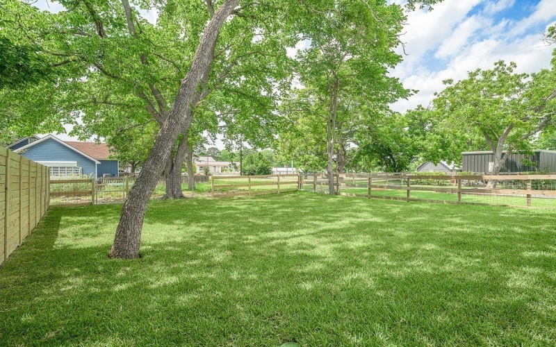 741 Pecan Street, New Ulm, TX 78950, 2 Bedrooms Bedrooms, ,2 BathroomsBathrooms,Residential,For Sale,741 Pecan Street,152170