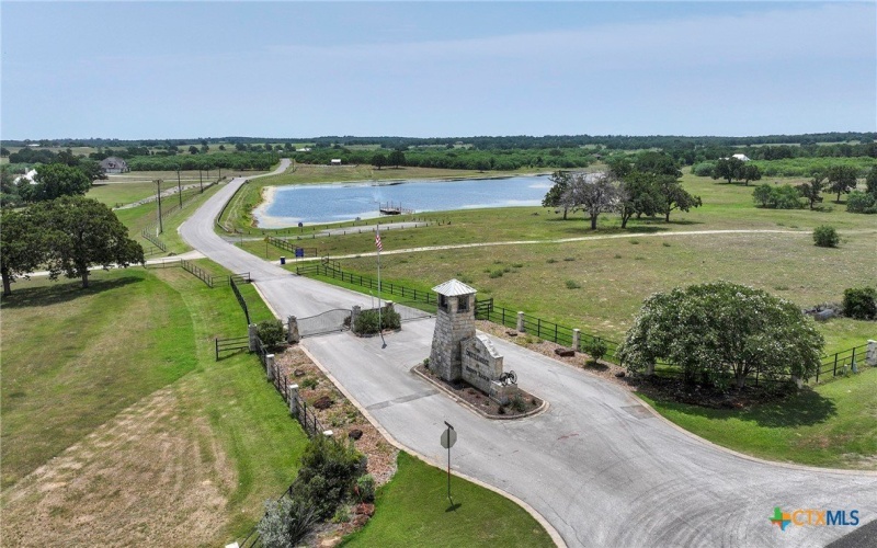 56 Powder Ridge, Luling, TX 78648, 3 Bedrooms Bedrooms, ,2 BathroomsBathrooms,Residential,For Sale,56 Powder Ridge,583253