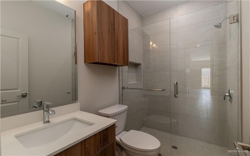 3416 Duke Avenue #2, McAllen, TX 78504, 2 Bedrooms Bedrooms, ,2 BathroomsBathrooms,Residential Lease,For Rent,3416 Duke Avenue,473446
