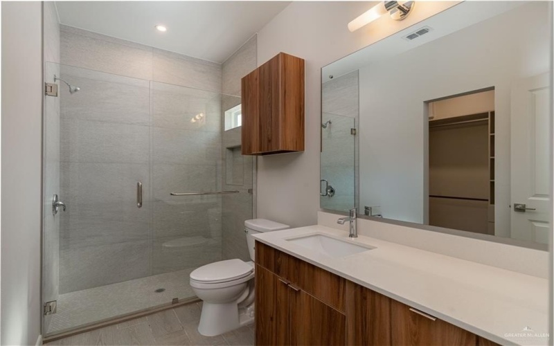 3416 Duke Avenue #2, McAllen, TX 78504, 2 Bedrooms Bedrooms, ,2 BathroomsBathrooms,Residential Lease,For Rent,3416 Duke Avenue,473446