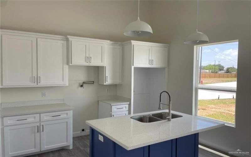 2813 Rudy Drive, Weslaco, TX 78596, 3 Bedrooms Bedrooms, ,2 BathroomsBathrooms,Residential,For Sale,2813 Rudy Drive,473623