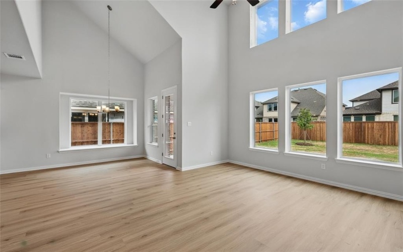 713 Purple Dome Drive, Justin, TX 76247, 4 Habitaciones Habitaciones , ,3 BañosBaños,Residential,En Venta,713 Purple Dome Drive,20796292