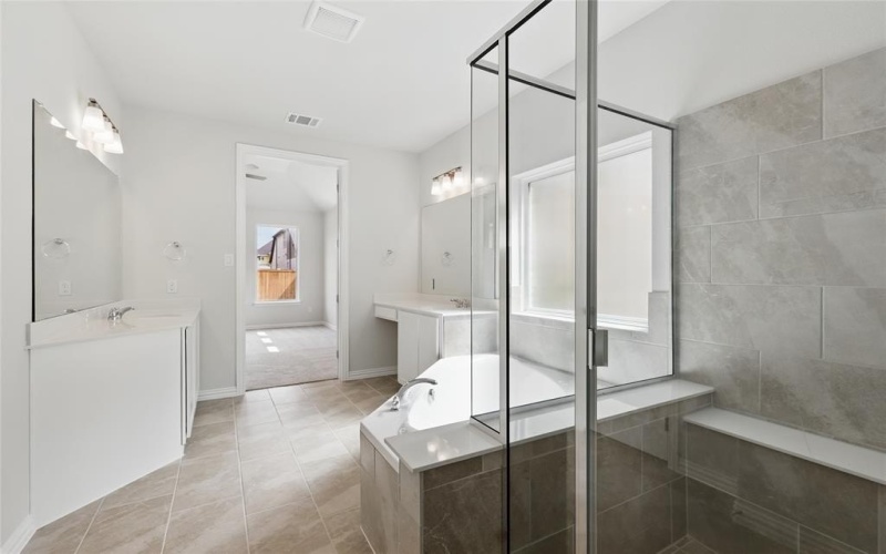 713 Purple Dome Drive, Justin, TX 76247, 4 Habitaciones Habitaciones , ,3 BañosBaños,Residential,En Venta,713 Purple Dome Drive,20796292