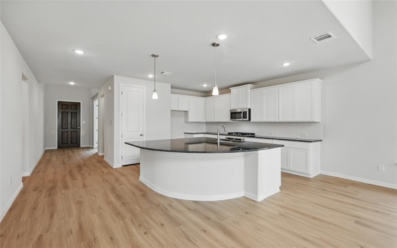 713 Purple Dome Drive, Justin, TX 76247, 4 Habitaciones Habitaciones , ,3 BañosBaños,Residential,En Venta,713 Purple Dome Drive,20796292