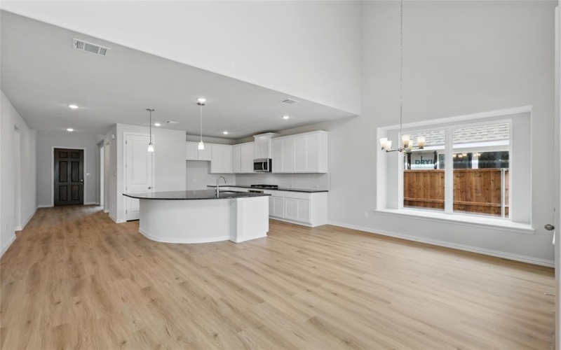 713 Purple Dome Drive, Justin, TX 76247, 4 Habitaciones Habitaciones , ,3 BañosBaños,Residential,En Venta,713 Purple Dome Drive,20796292