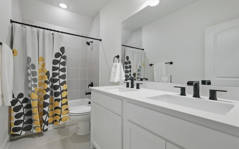 2009 Gathering Trail, Argyle, TX 76226, 5 Bedrooms Bedrooms, ,5 BathroomsBathrooms,Residential,For Sale,2009 Gathering Trail,20958669