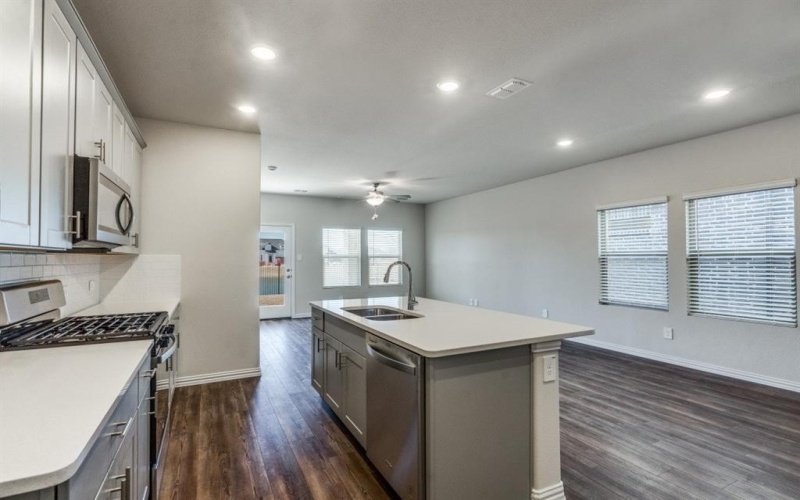 4802 Hunter Hurst Drive, McKinney, TX 75071, 4 Bedrooms Bedrooms, ,2 BathroomsBathrooms,Residential Lease,For Rent,4802 Hunter Hurst Drive,20961764
