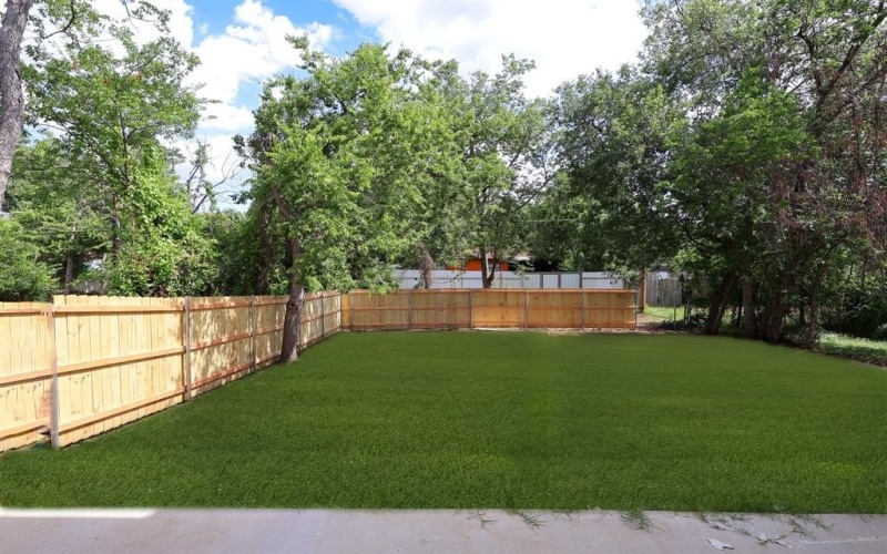 1032 E Arlington Avenue, Fort Worth, TX 76104, 4 Habitaciones Habitaciones , ,2 BañosBaños,Residential,En Venta,1032 E Arlington Avenue,20964581