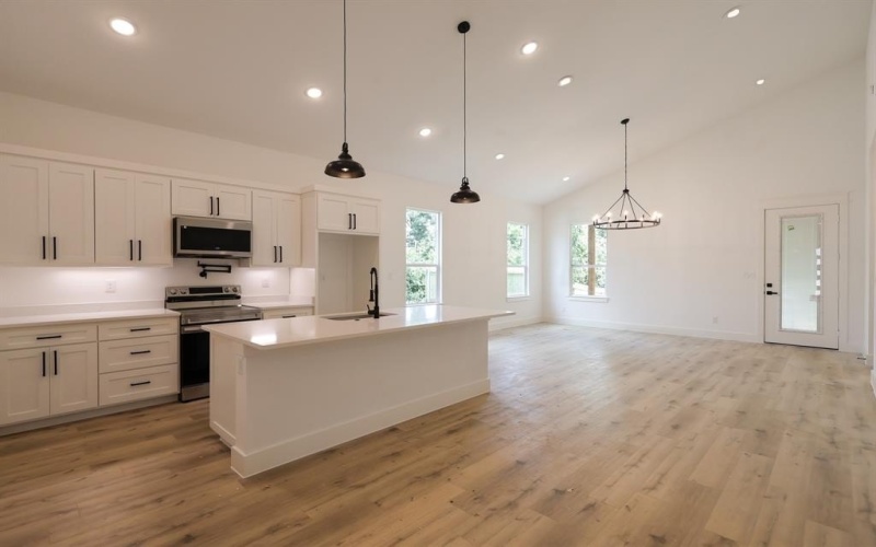 1032 E Arlington Avenue, Fort Worth, TX 76104, 4 Habitaciones Habitaciones , ,2 BañosBaños,Residential,En Venta,1032 E Arlington Avenue,20964581