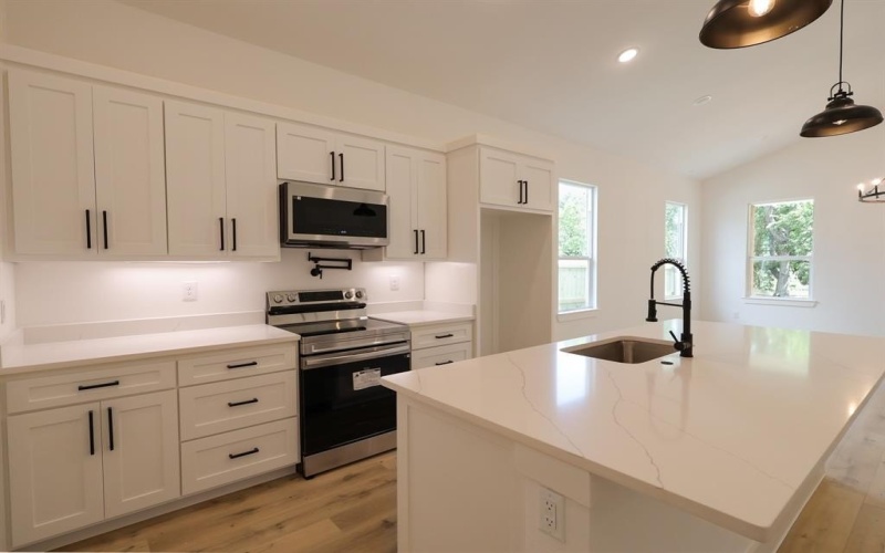 1032 E Arlington Avenue, Fort Worth, TX 76104, 4 Habitaciones Habitaciones , ,2 BañosBaños,Residential,En Venta,1032 E Arlington Avenue,20964581