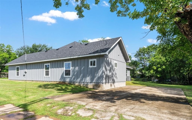 1440 W 1st Avenue, Corsicana, TX 75110, 3 Bedrooms Bedrooms, ,2 BathroomsBathrooms,Residential,For Sale,1440 W 1st Avenue,20965399