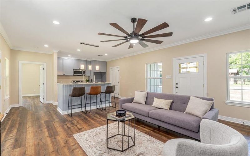 1440 W 1st Avenue, Corsicana, TX 75110, 3 Bedrooms Bedrooms, ,2 BathroomsBathrooms,Residential,For Sale,1440 W 1st Avenue,20965399