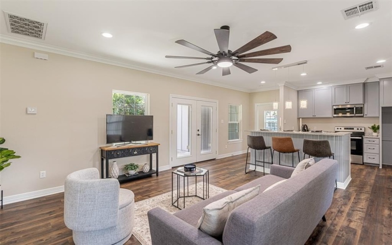1440 W 1st Avenue, Corsicana, TX 75110, 3 Bedrooms Bedrooms, ,2 BathroomsBathrooms,Residential,For Sale,1440 W 1st Avenue,20965399