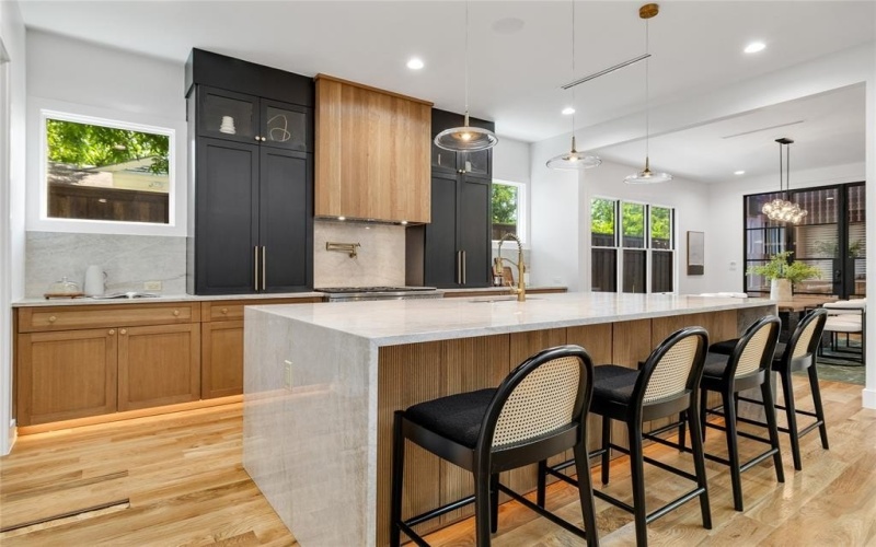 3884 Cortez Drive, Dallas, TX 75220, 5 Bedrooms Bedrooms, ,6 BathroomsBathrooms,Residential,For Sale,3884 Cortez Drive,20965537