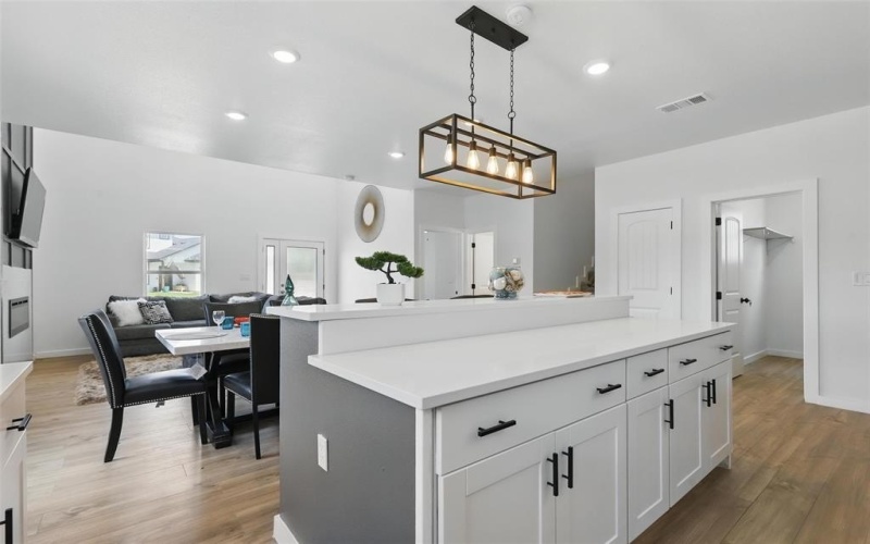 5114 Stoneridge Drive, Granbury, TX 76048, 4 Bedrooms Bedrooms, ,3 BathroomsBathrooms,Residential,For Sale,5114 Stoneridge Drive,20966068