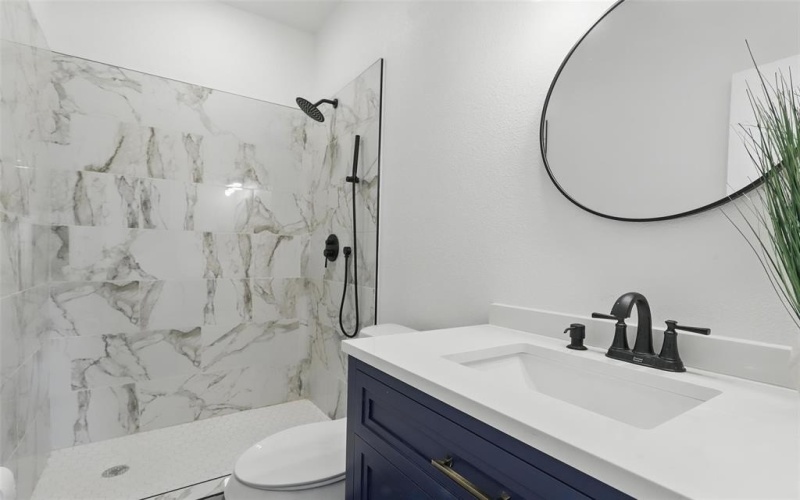 5114 Stoneridge Drive, Granbury, TX 76048, 4 Bedrooms Bedrooms, ,3 BathroomsBathrooms,Residential,For Sale,5114 Stoneridge Drive,20966068