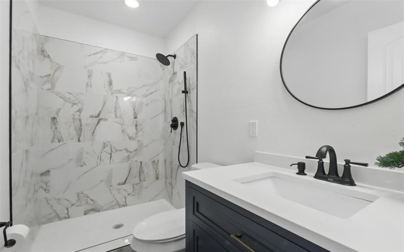 5114 Stoneridge Drive, Granbury, TX 76048, 4 Bedrooms Bedrooms, ,3 BathroomsBathrooms,Residential,For Sale,5114 Stoneridge Drive,20966068
