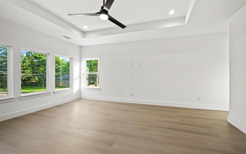 2503 Lawrence Street, Dallas, TX 75215, 3 Habitaciones Habitaciones , ,2 BañosBaños,Residential,En Venta,2503 Lawrence Street,20966122